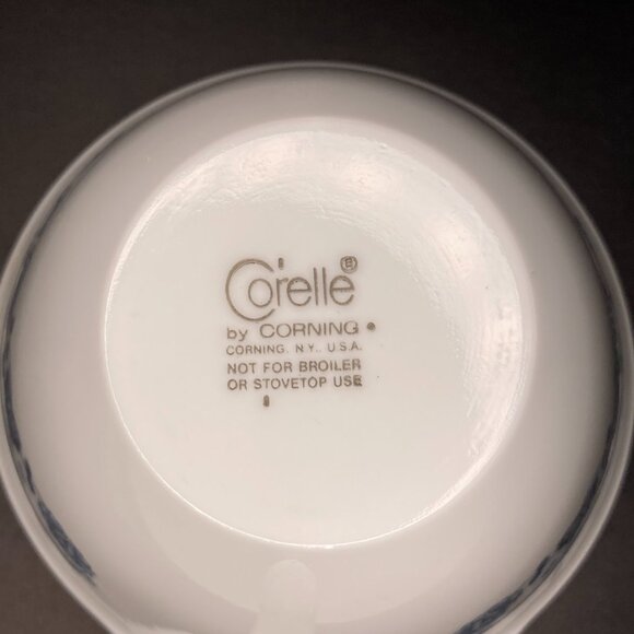 Vintage Corelle Old Town Blue Onion 4 Hook Handle Cups+Cream and Sugar Set - Picture 10 of 15